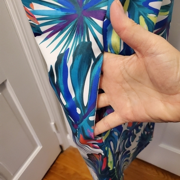 Caribbean Joe Tropical Print Tank Dress Size Medium, Beachwear, Colorful - Picture 4 of 12